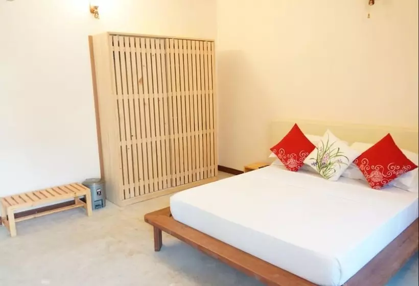 پانسیون Thoddoo Retreat