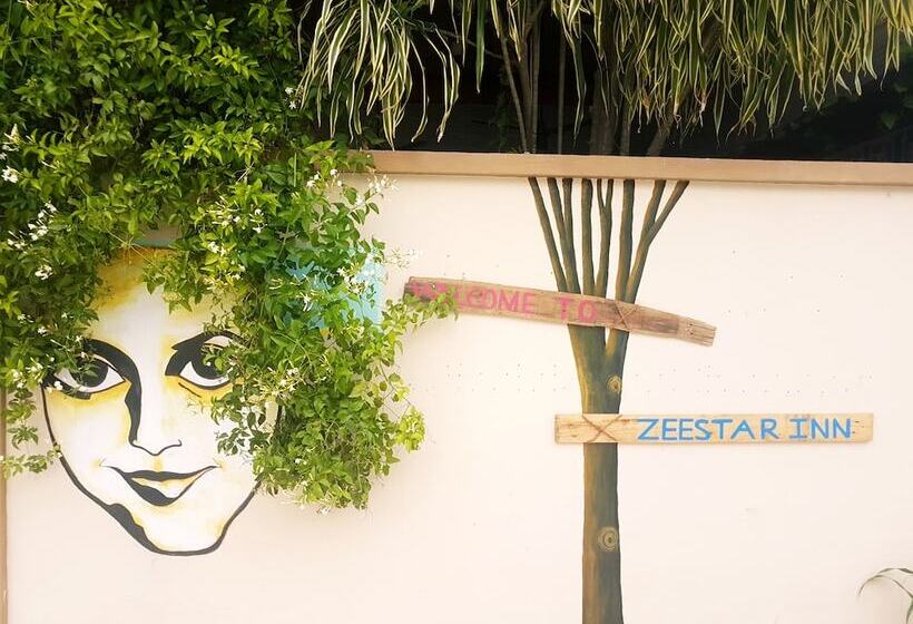 پانسیون Zeestar Inn