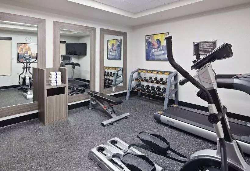 ホテル Best Western Green Oaks Inn