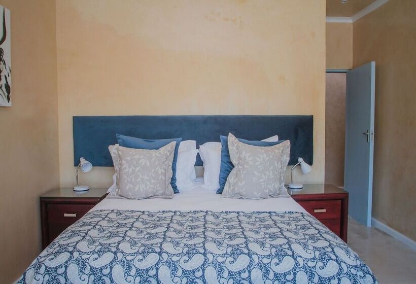 בית מלון כפרי The View Swellendam