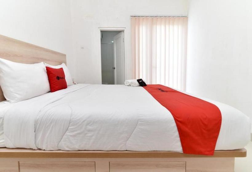 Pensiune Reddoorz Near Udayana University Jimbaran