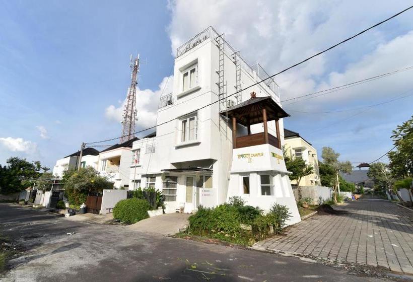 Pensión Reddoorz Near Udayana University Jimbaran