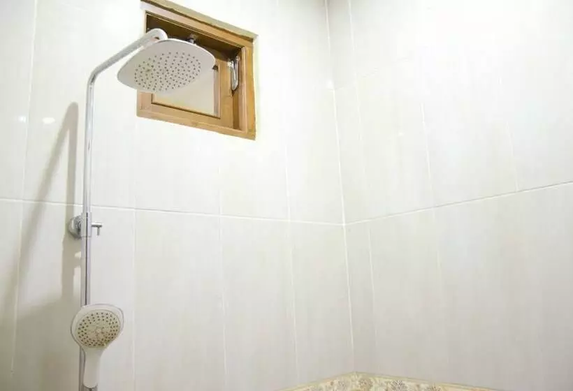 ペンション Reddoorz Syariah Near Jogja City Mall 2