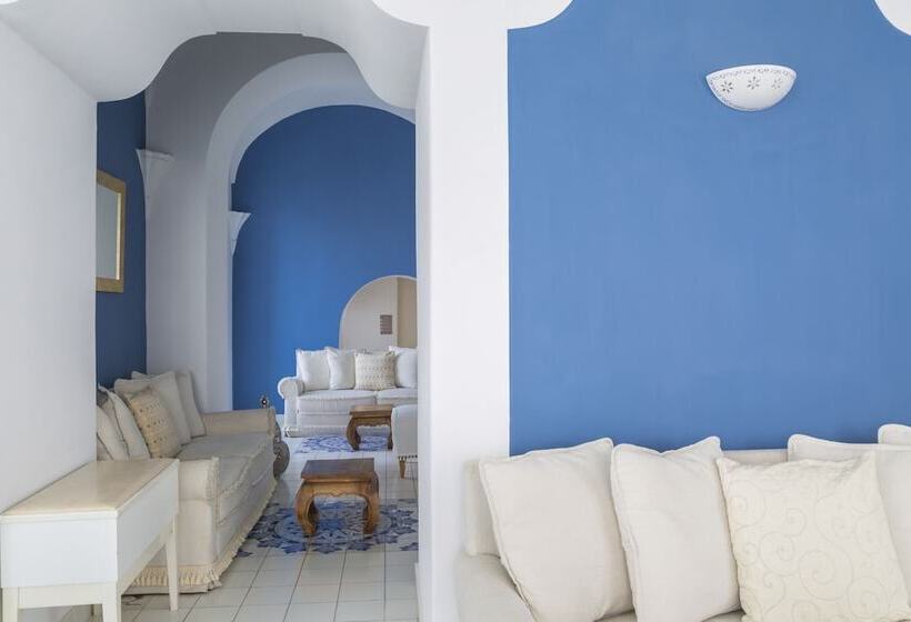 هتل Miramare E Castello