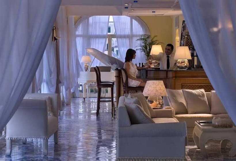 هتل Miramare E Castello