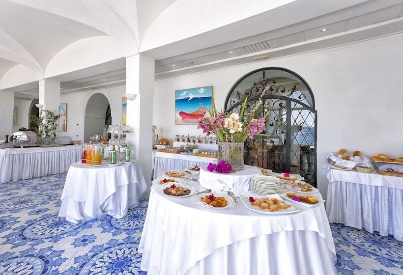 هتل Miramare E Castello