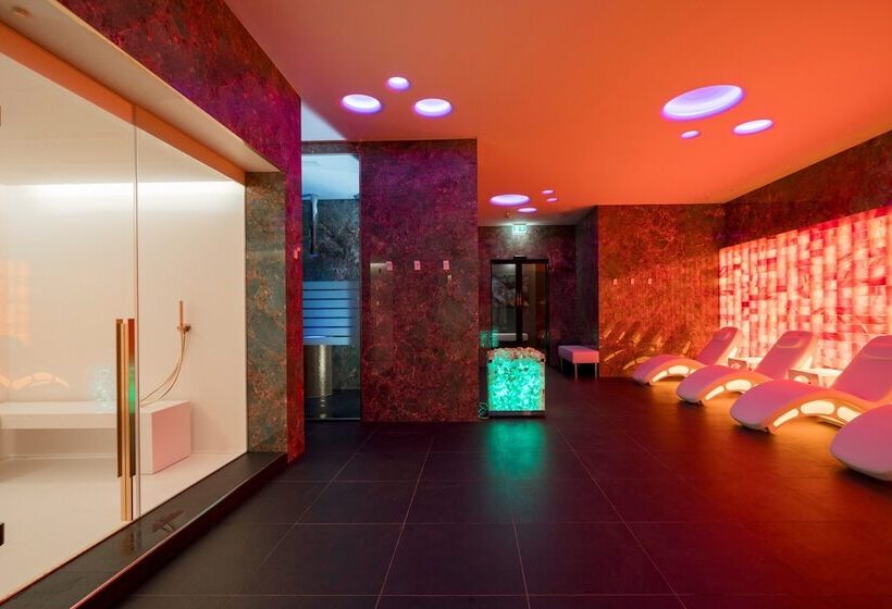 فندق The Promenade Luxury Wellness