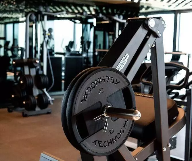 Отель The Promenade Luxury Wellness