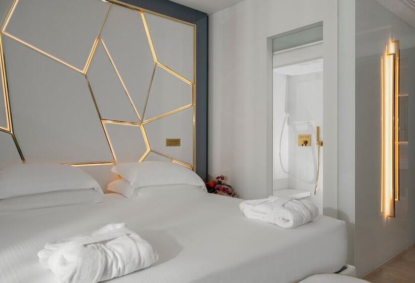 فندق The Promenade Luxury Wellness