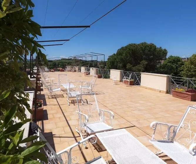 هتل Villa Scacciapensieri Boutique