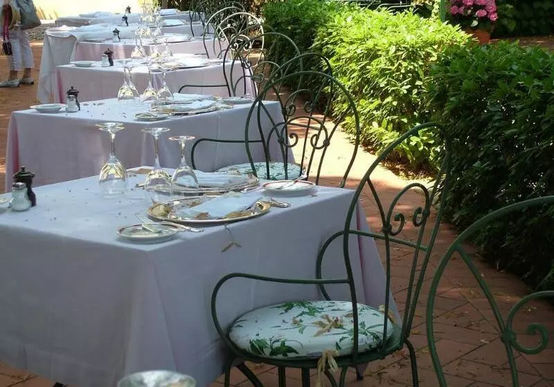 هتل Villa Scacciapensieri Boutique