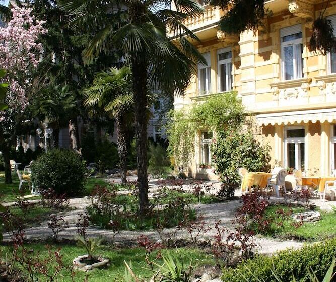 هتل Villa Westend