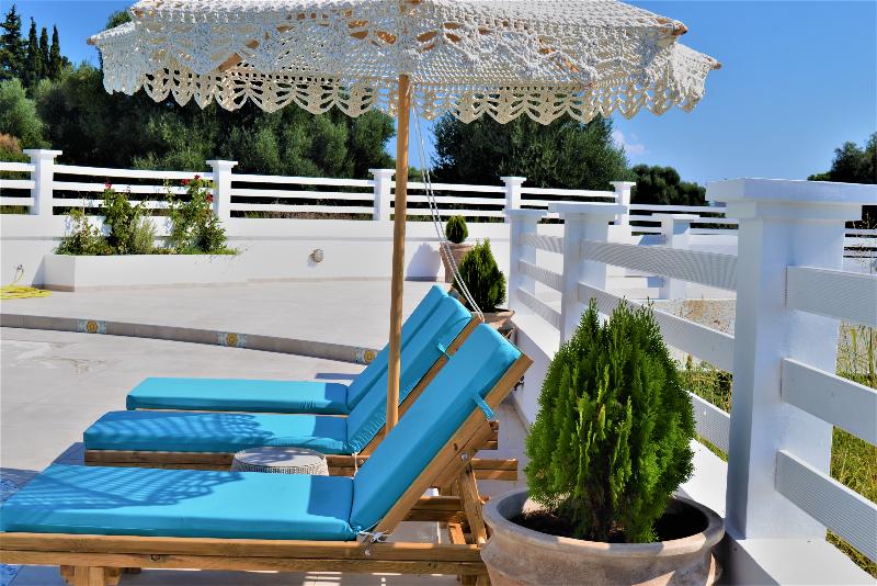 فندق Evgenia Suites