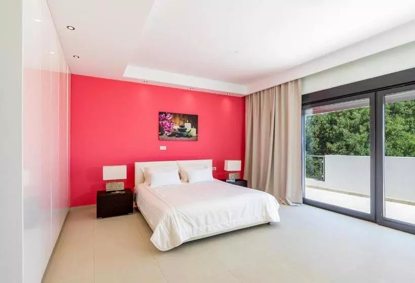 ホテル Melia Villa