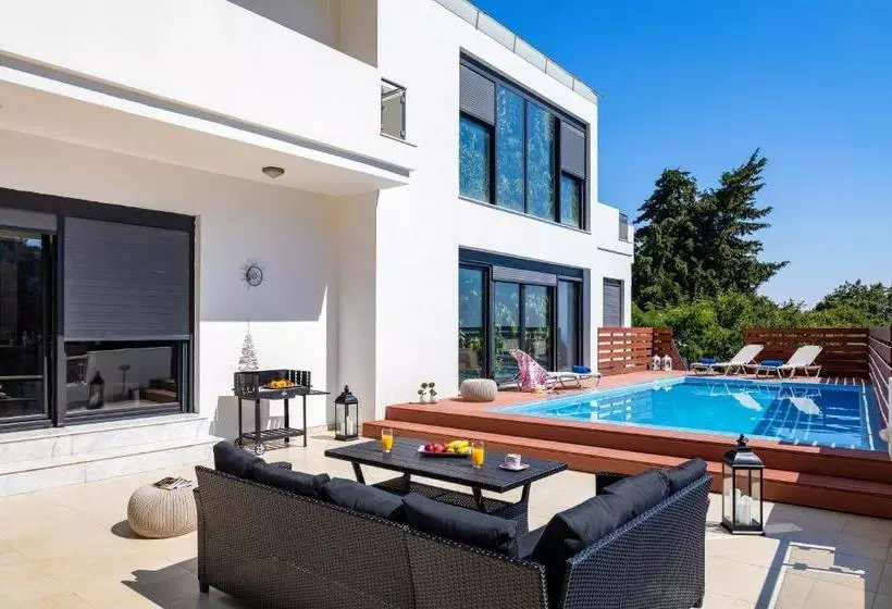 ホテル Melia Villa