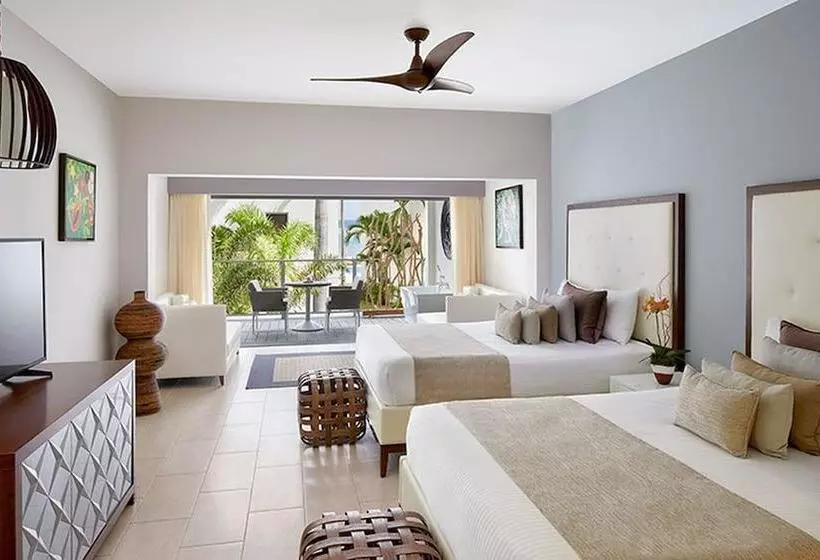 Coyaba Beach Resort