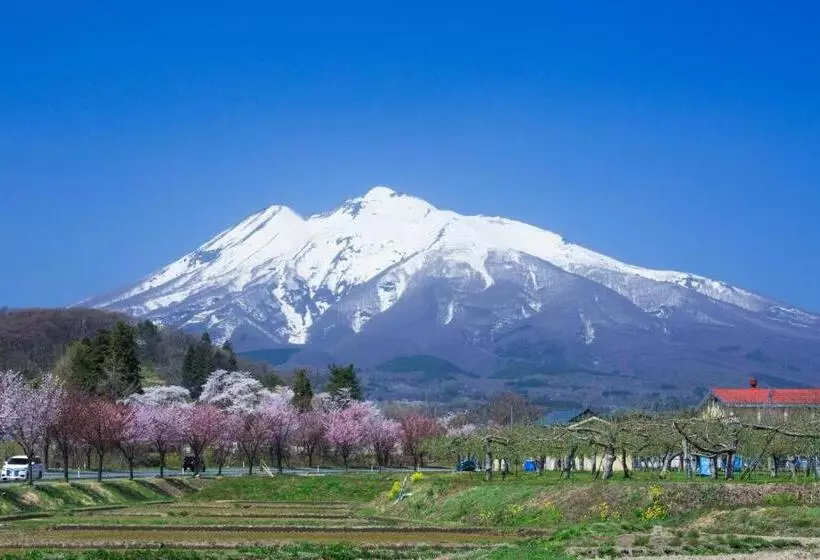 酒店 Hirosaki Park