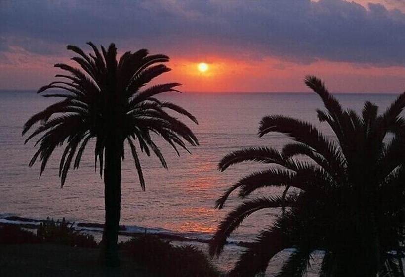 فندق Miyazaki Kanko