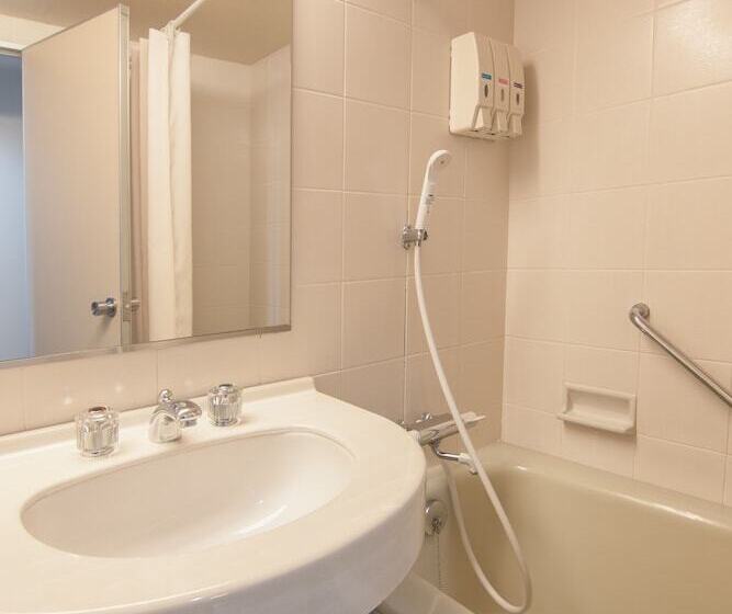 Отель Strix Tokyo