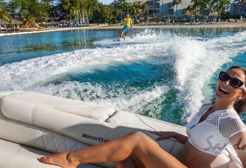 استراحتگاه Sandals Negril All Inclusive Couples Only