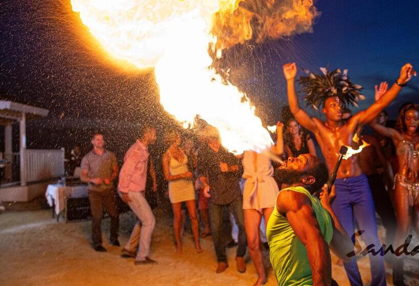 استراحتگاه Sandals Negril All Inclusive Couples Only