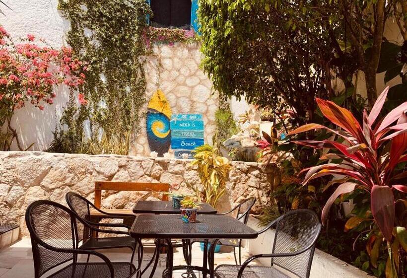 تختخواب و صبحانه Caribo Cozumel