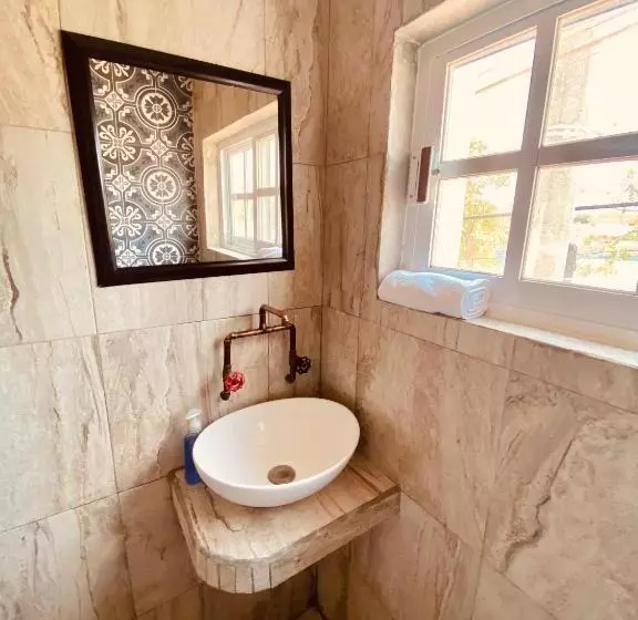 住宿加早餐  Caribo Cozumel