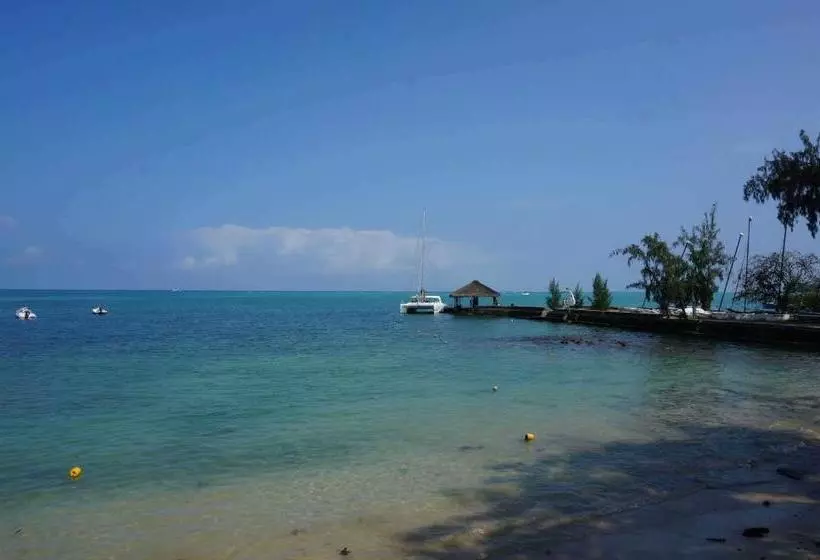 هتل Coral Azur Beach Resort Mont Choisy