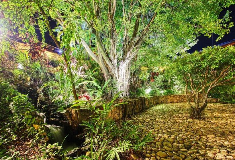 Szálloda Ciudad Real Palenque