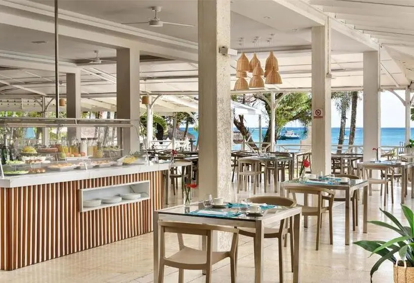 هتل Coral Azur Beach Resort Mont Choisy