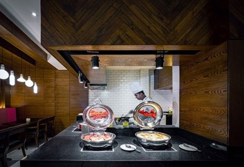 فندق Crystal Crown