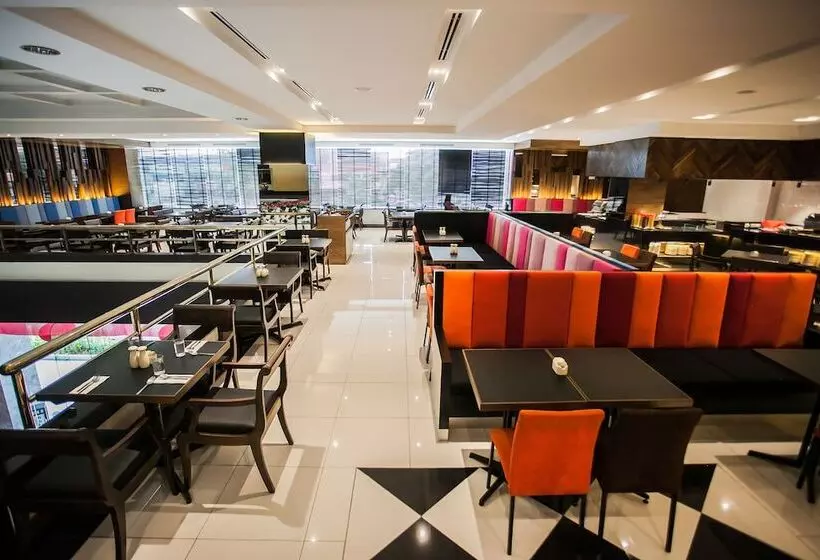 Отель Crystal Crown