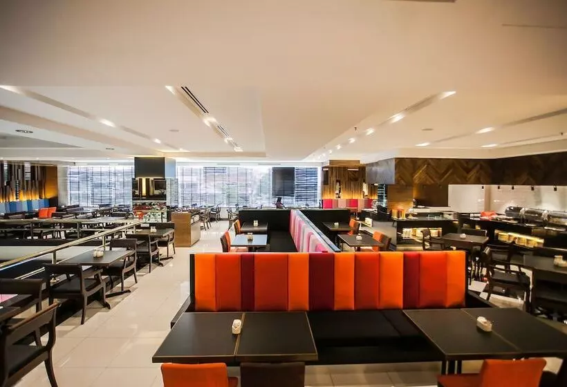 Отель Crystal Crown