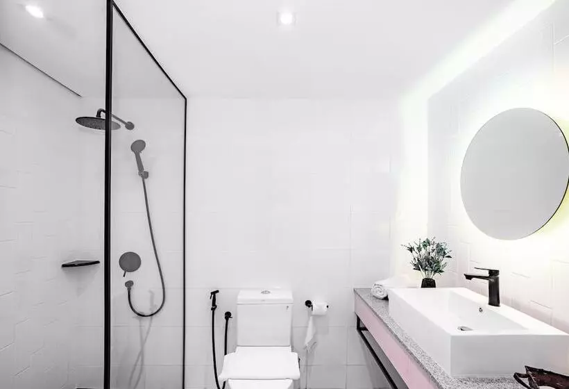 Отель Crystal Crown