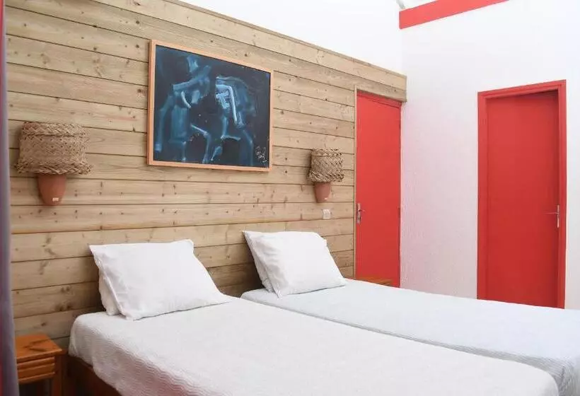 هتل Imperatrice Village   Résidence Sur La Plage