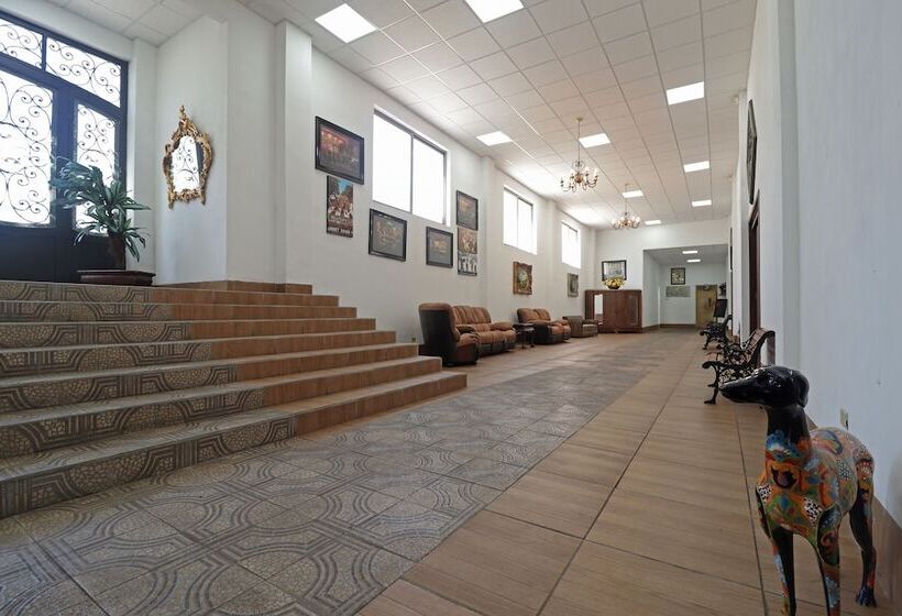 هتل Imperial Saltillo