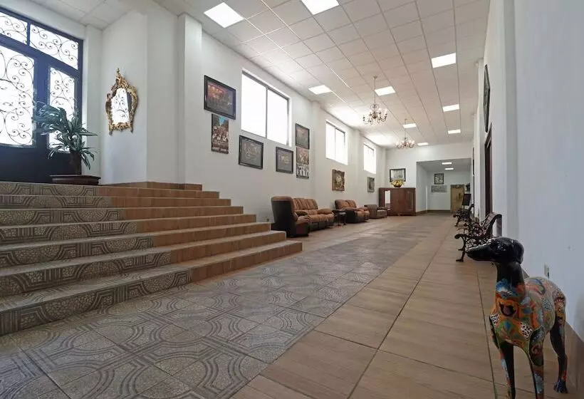 호텔 Imperial Saltillo