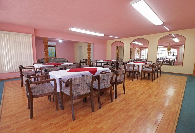 هتل Imperial Saltillo