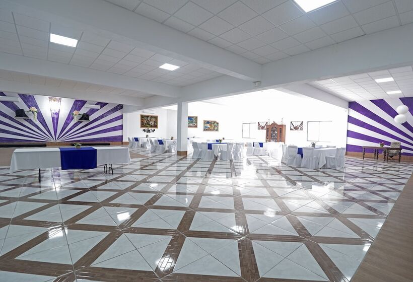 هتل Imperial Saltillo