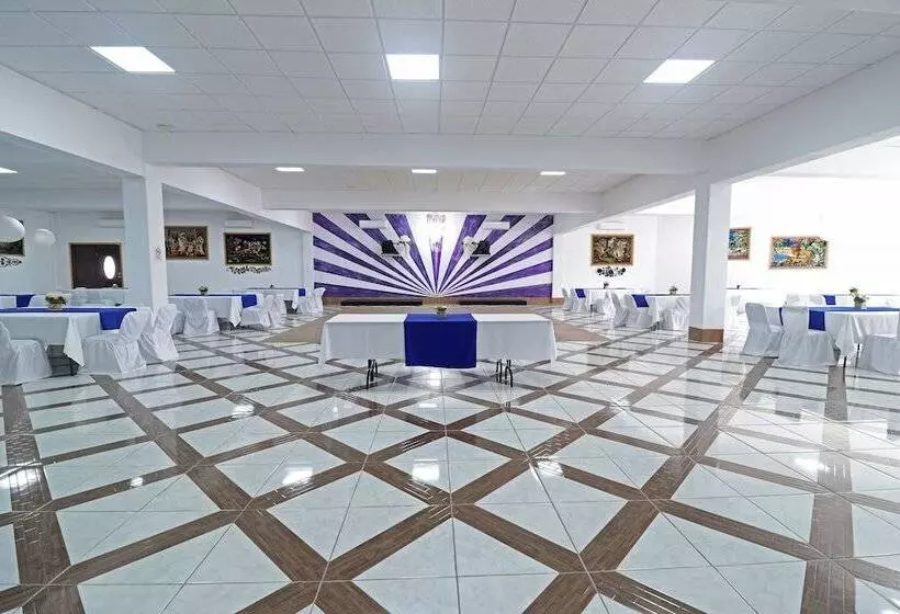 호텔 Imperial Saltillo