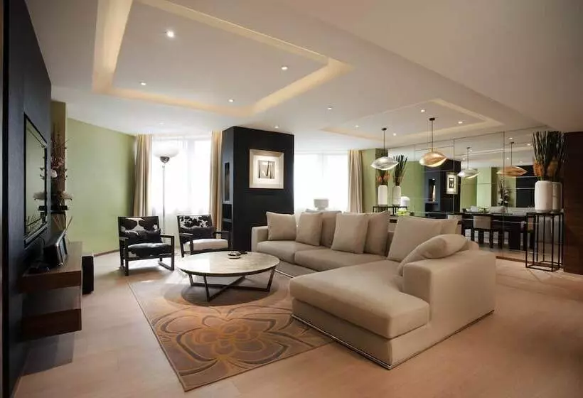 هتل Million Dragon