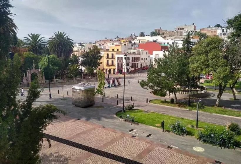 مسافرخانه Casa Del Pingorongo