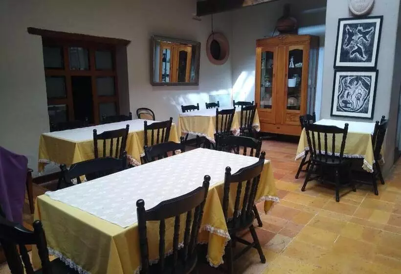 مسافرخانه Casa Del Pingorongo