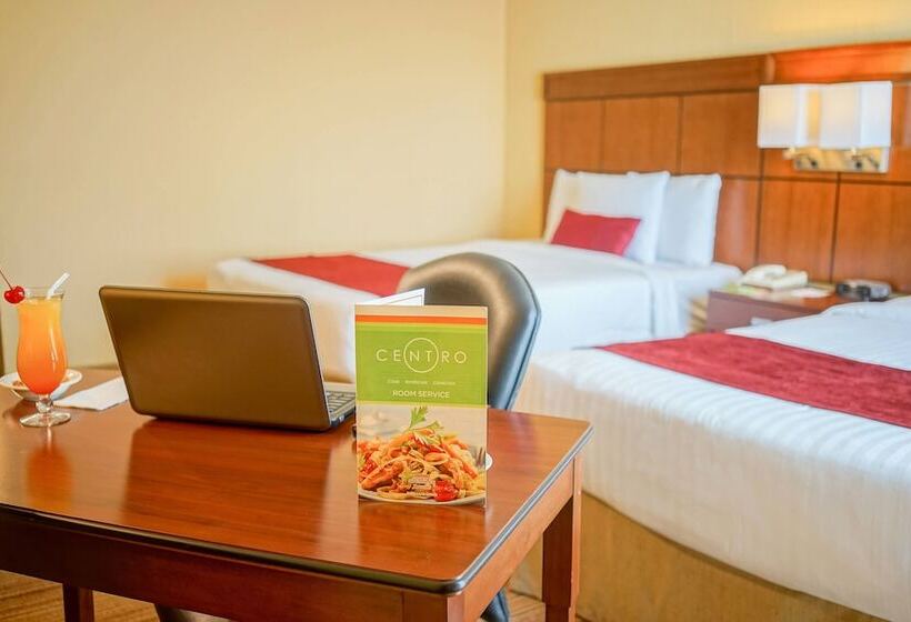 هتل Courtyard By Marriott Puebla Las Animas