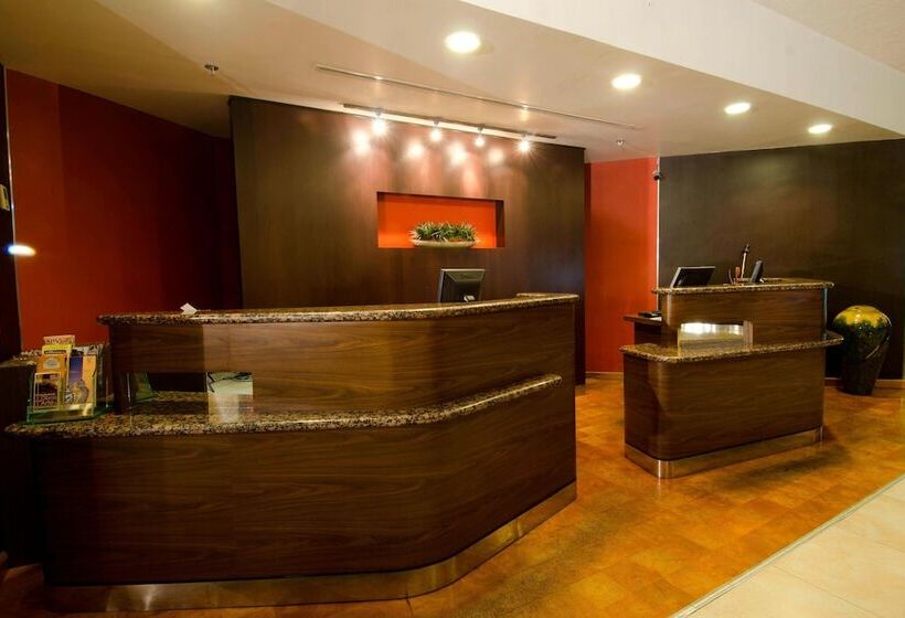 هتل Courtyard By Marriott Puebla Las Animas