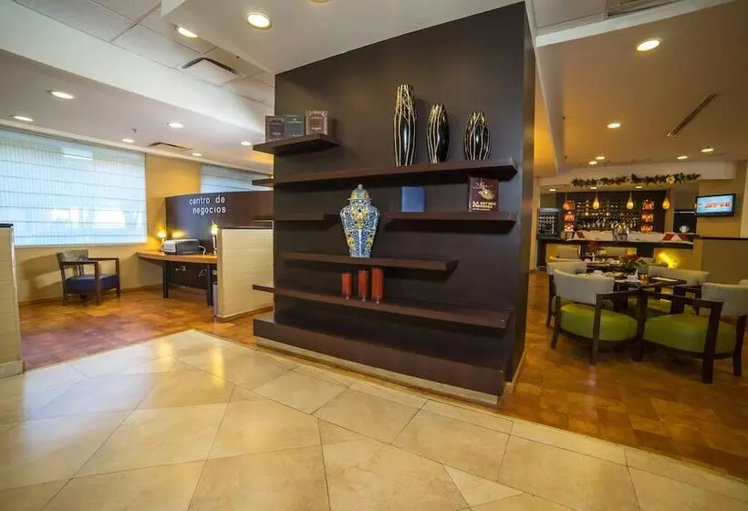 فندق Courtyard By Marriott Puebla Las Animas