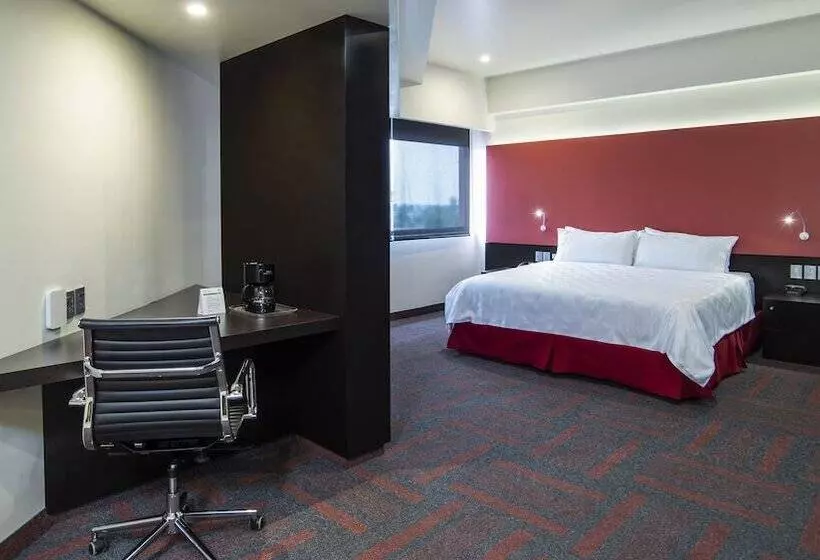 هتل Holiday Inn Mexico Dali Airport, An Ihg