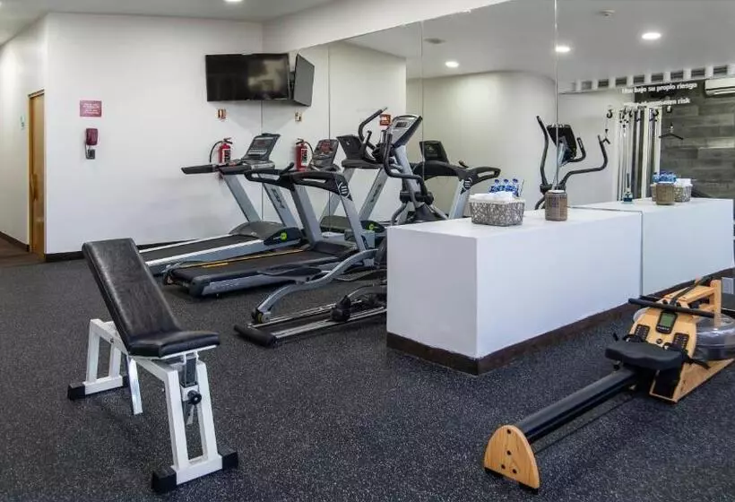 هتل Holiday Inn Mexico Dali Airport, An Ihg