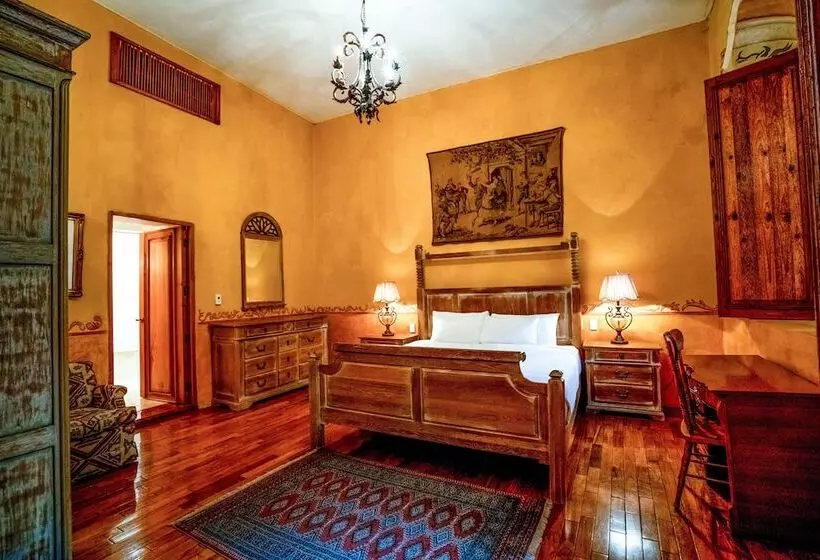 Отель La Casa De La Marquesa