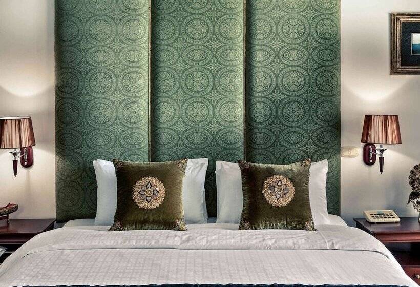 هتل Mercure Mandalay Hill Resort